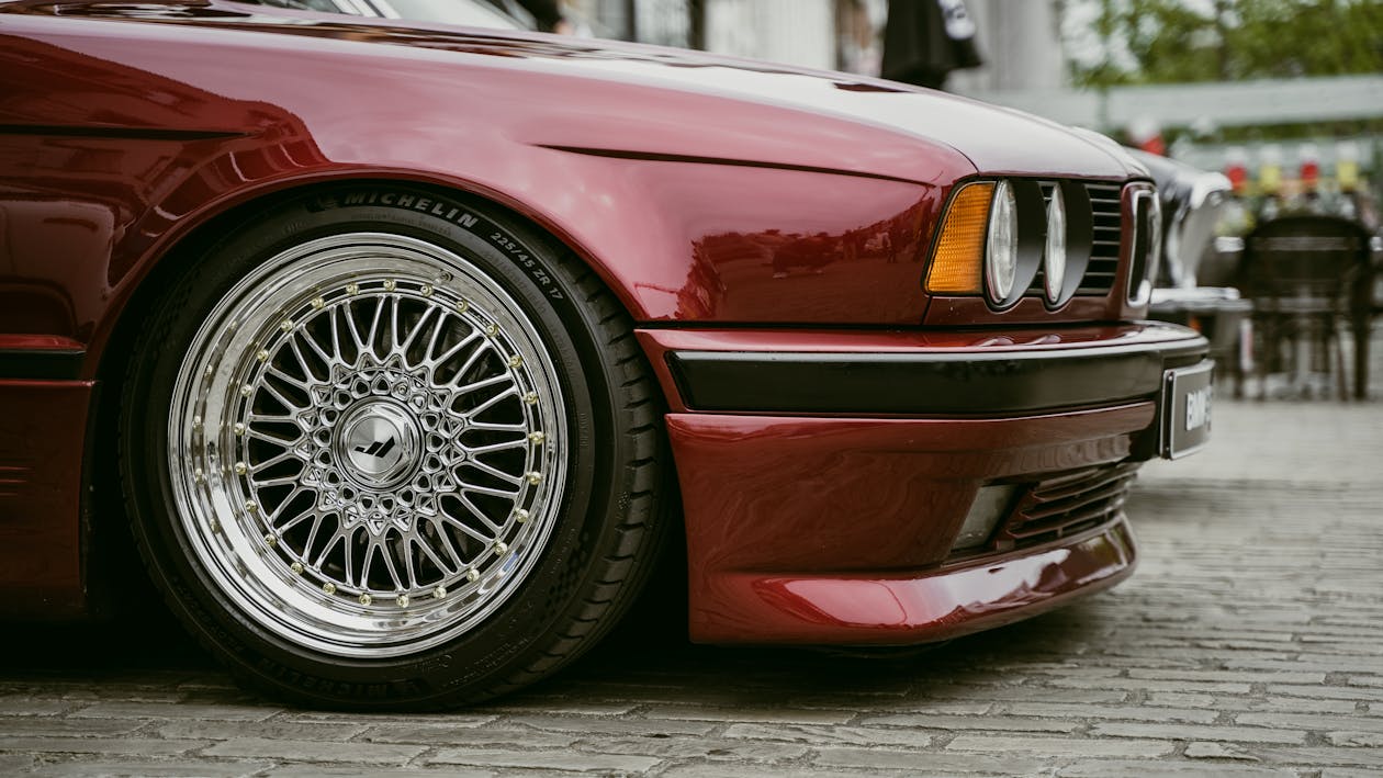 https://crescentnb.com/wp-content/uploads/2024/06/free-photo-of-red-bmw-e34.jpeg